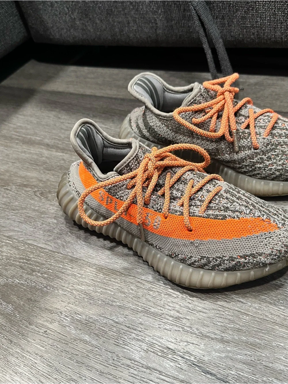 Yeezy Boost 350 V2 Gray with Orange Stripe Athletic Shoes Boys Size 5